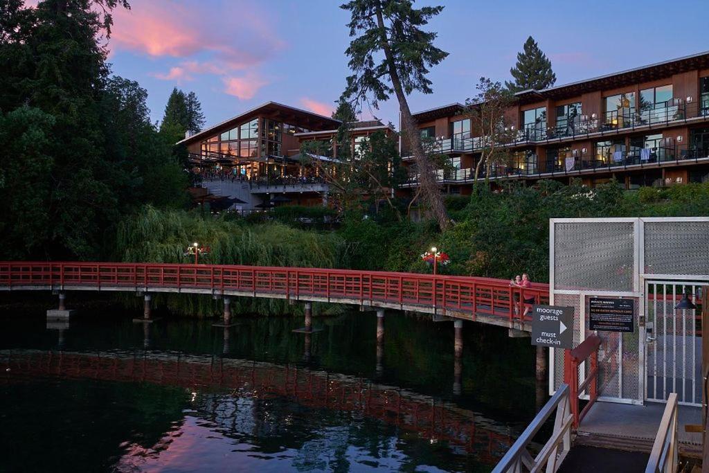 Brentwood Bay Resort & Spa Exterior foto