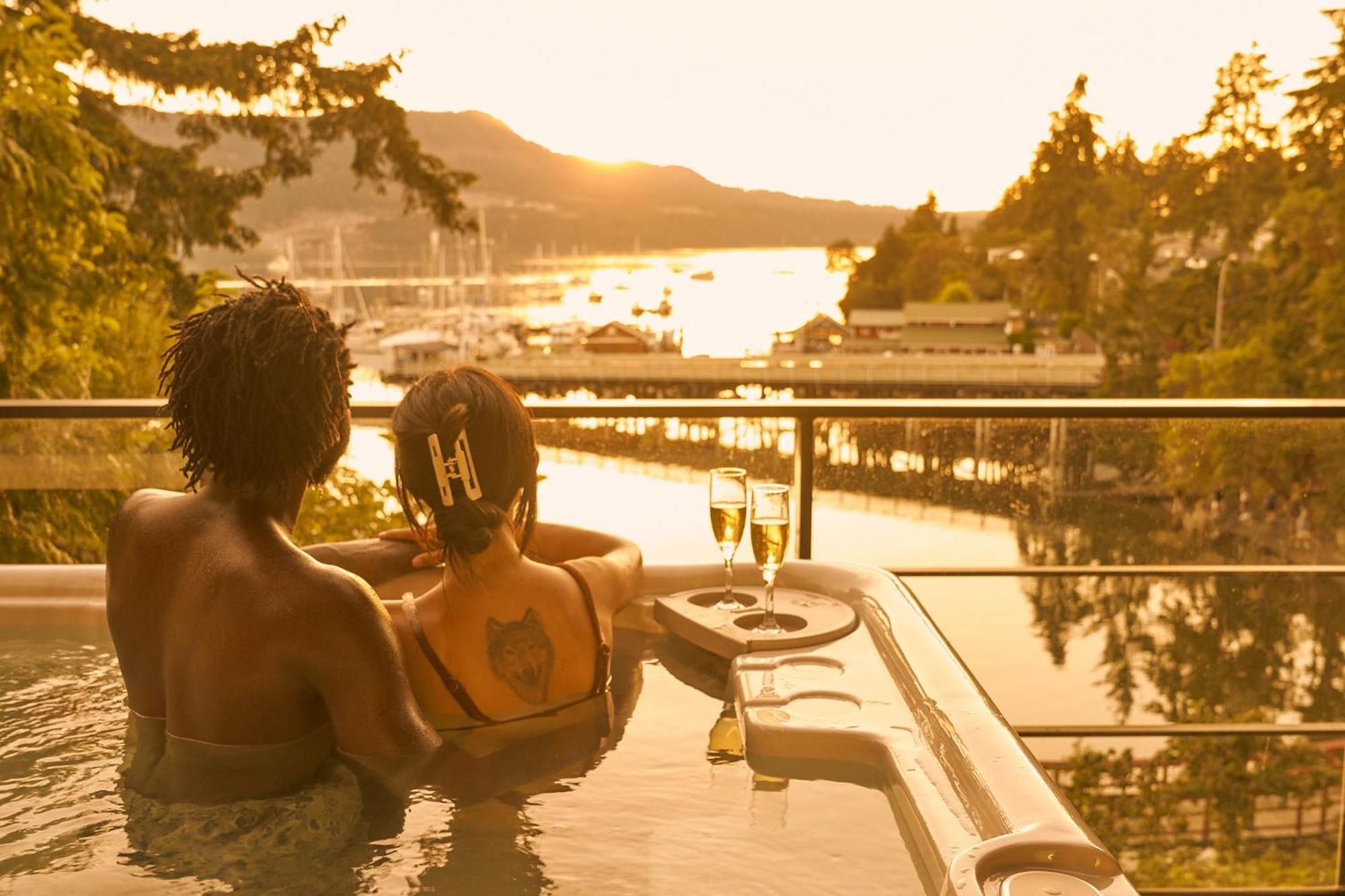 Brentwood Bay Resort & Spa Exterior foto